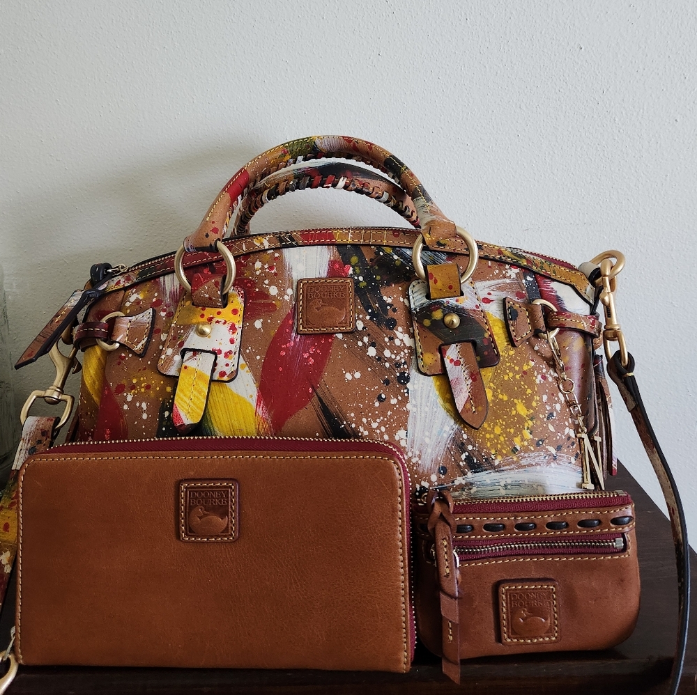 Dooney & Bourke Brown Leather Crossbody Bag Timeless Design